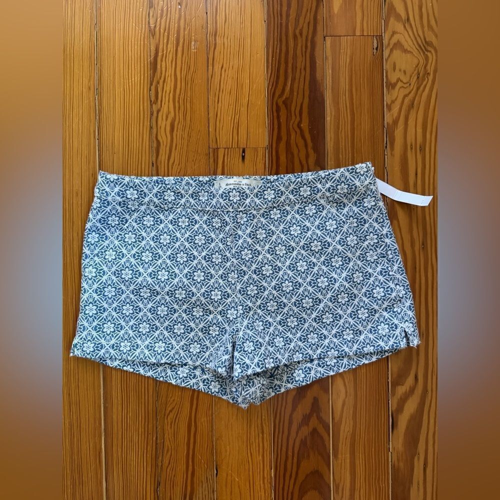 NWT Abercrombie and Fitch Shorts